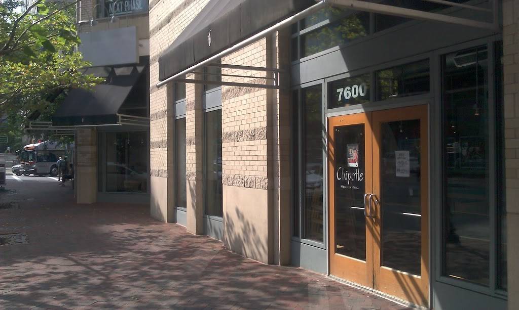 Chipotle Mexican Grill | restaurant | 7600 Old Georgetown Rd, Bethesda, MD 20814, USA | 3019079077 OR +1 301-907-9077