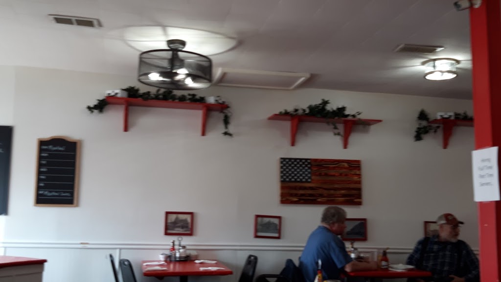 Deanos Diner | restaurant | 202 W State St, Ashley, IN 46705, USA | 2605873931 OR +1 260-587-3931