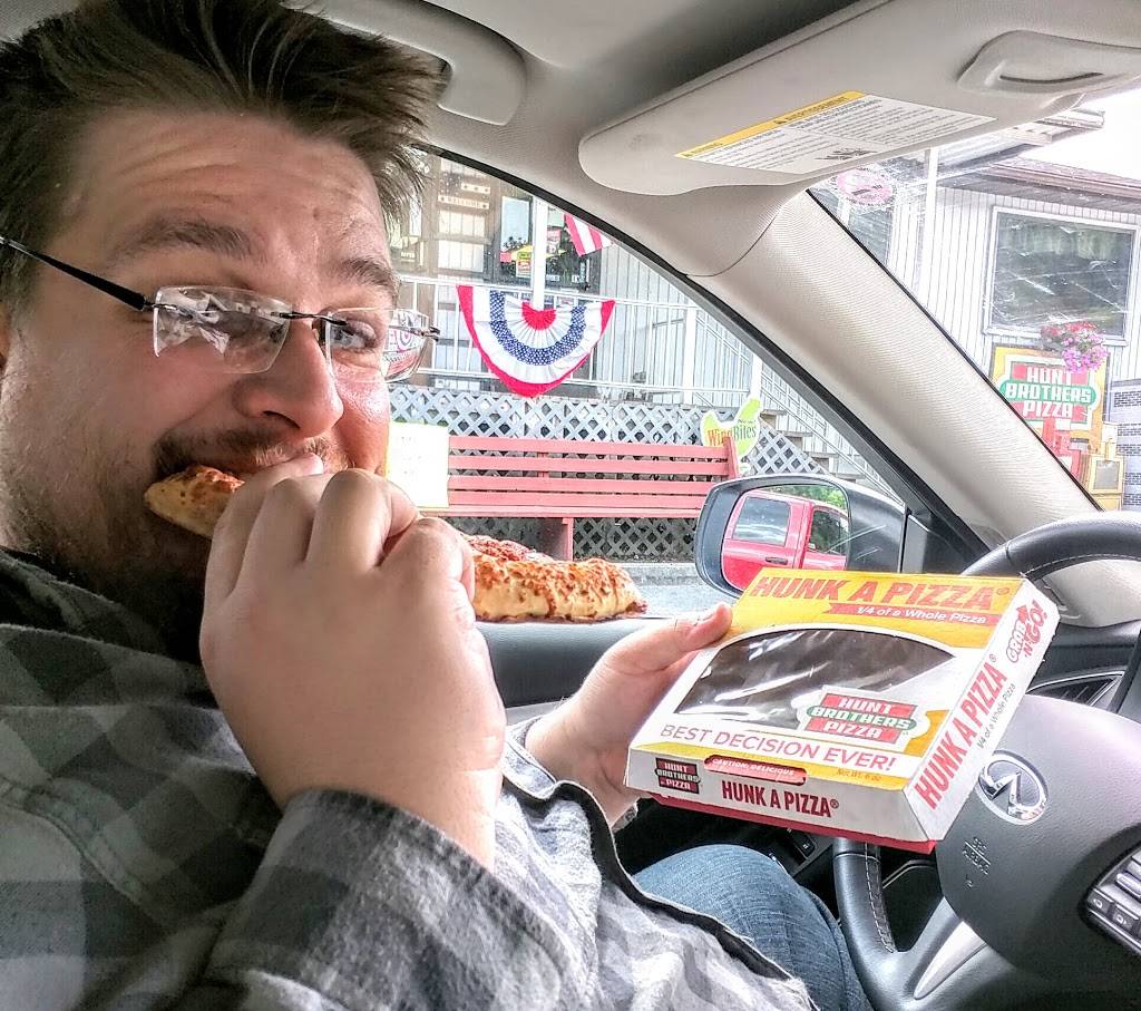 Corner Gas and Grill | restaurant | 2179 Paint Creek Rd, Mt Hope, WV 25880, USA | 3048776900 OR +1 304-877-6900