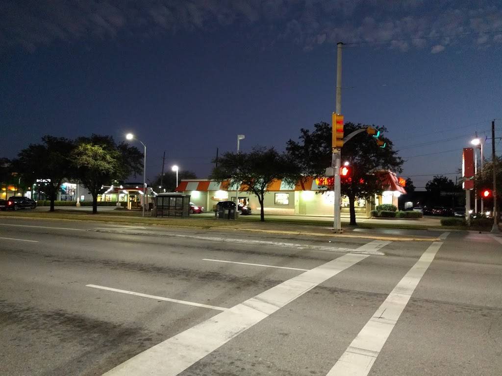 Whataburger | restaurant | 2265 W Holcombe Blvd, Houston, TX 77030, USA | 7138388106 OR +1 713-838-8106
