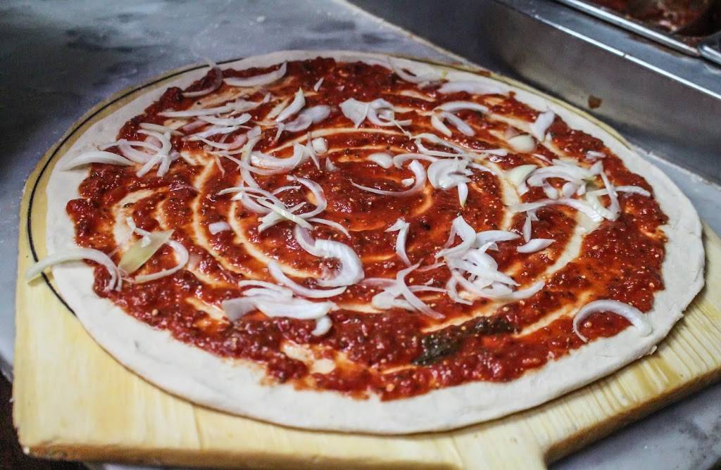 Chrones Pizza | restaurant | 906 Mountain Ave, Mountainside, NJ 07092, USA | 9082339922 OR +1 908-233-9922