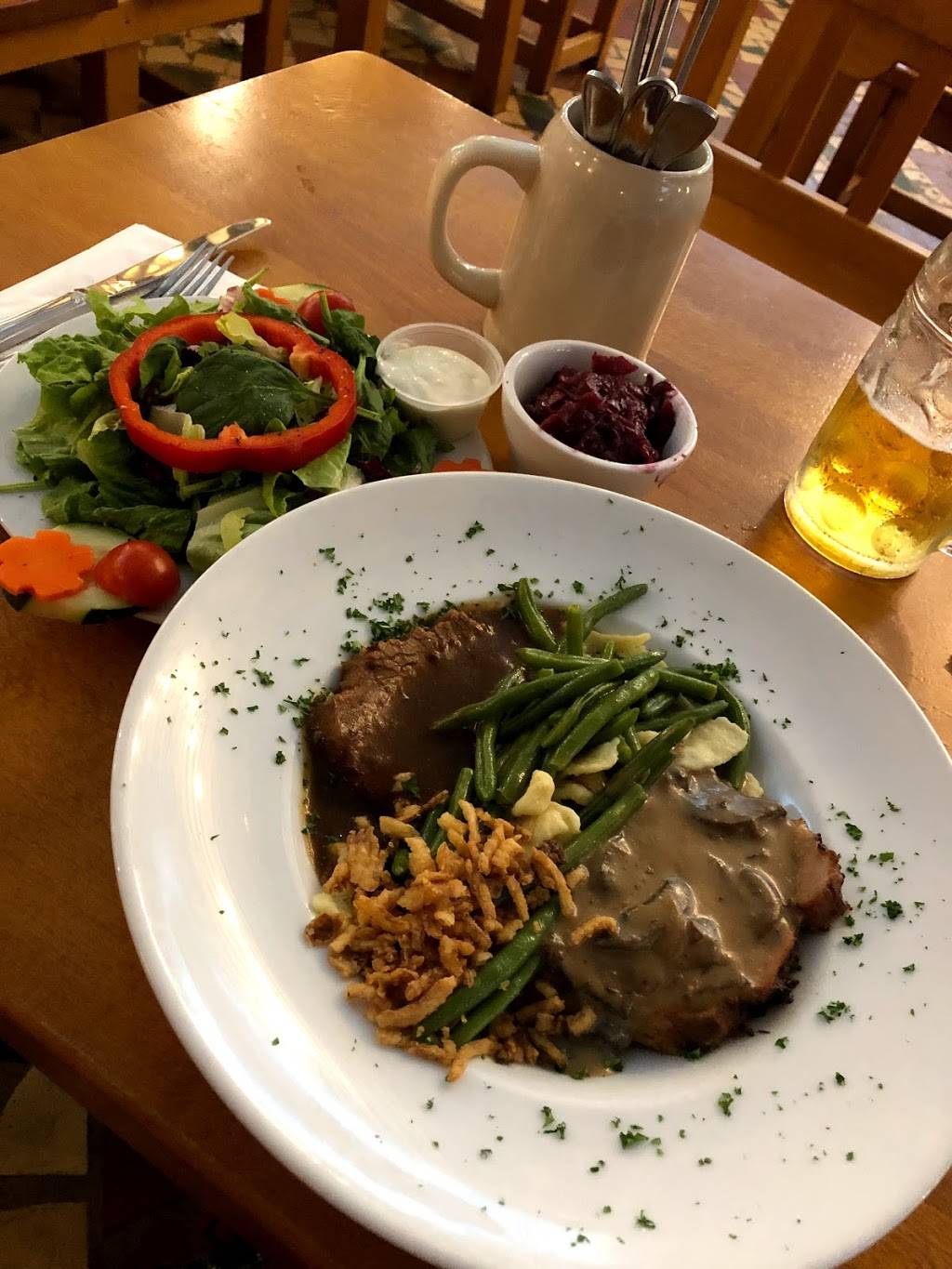 Hofbrauhaus St. Petersburg | restaurant | 123 4th St S, St. Petersburg, FL 33701, USA | 7278983333 OR +1 727-898-3333