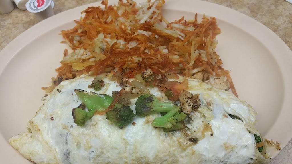 Freds Place Inc. | restaurant | 544 W Lake St, Elmhurst, IL 60126, USA | 6308342426 OR +1 630-834-2426