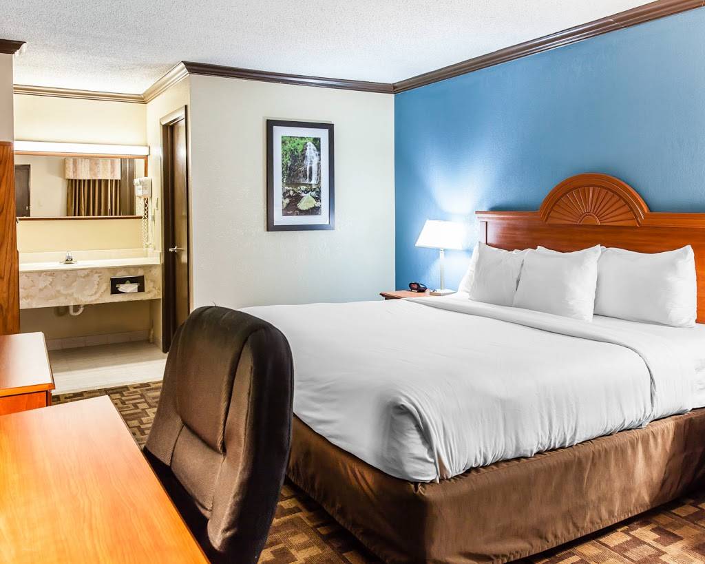 Quality Inn & Suites | restaurant | 1905 John Fries Hwy, Quakertown, PA 18951, USA | 2155383000 OR +1 215-538-3000