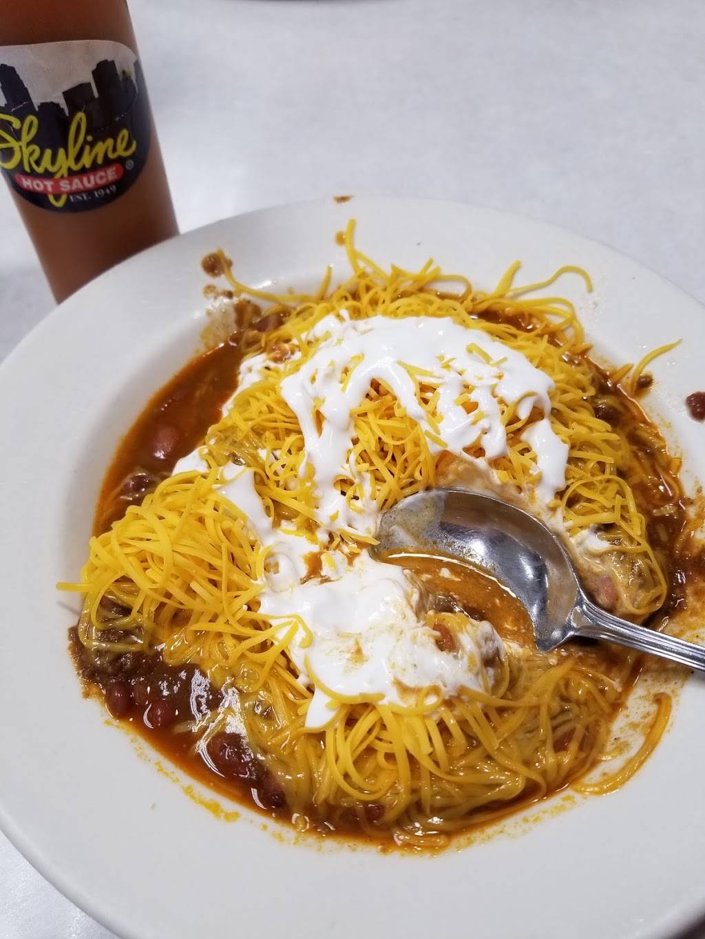 Skyline Chili | restaurant | 1321 S Main St, Englewood, OH 45322, USA | 9378323222 OR +1 937-832-3222