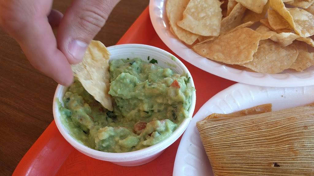 Charros Mexican Food | restaurant | 1131 Main St, Delano, CA 93215, USA | 6617252866 OR +1 661-725-2866