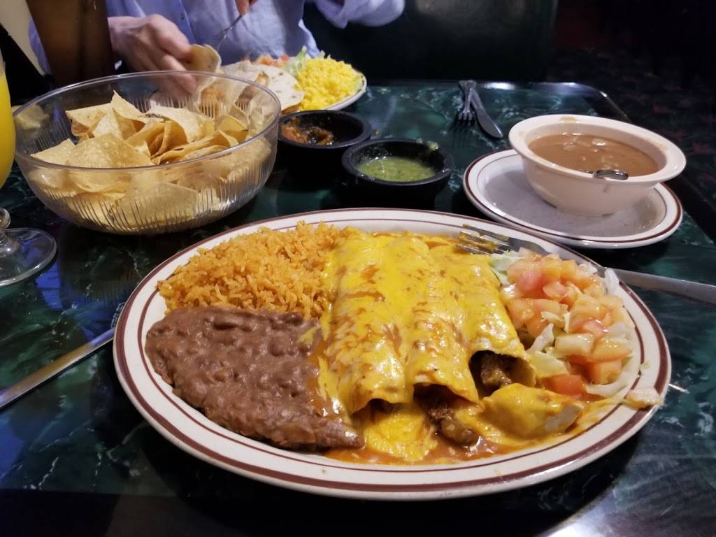 Las Flores Mexican Restaurant Inc | restaurant | 5903 Commerce St, Wallis, TX 77485, USA | 9794782909 OR +1 979-478-2909
