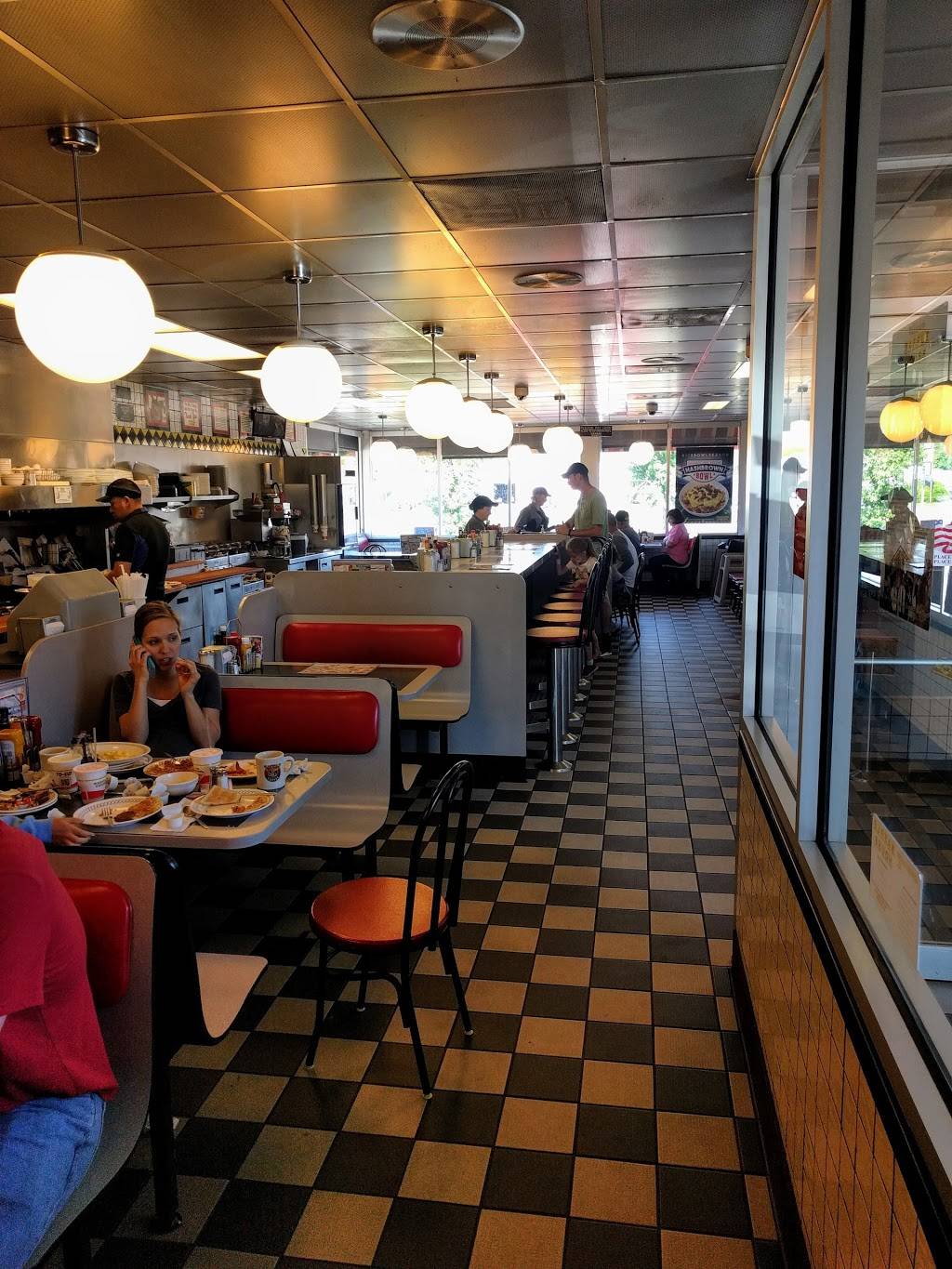 Waffle House | meal takeaway | 2310 Us, US-411, Cartersville, GA 30120, USA | 6787210870 OR +1 678-721-0870