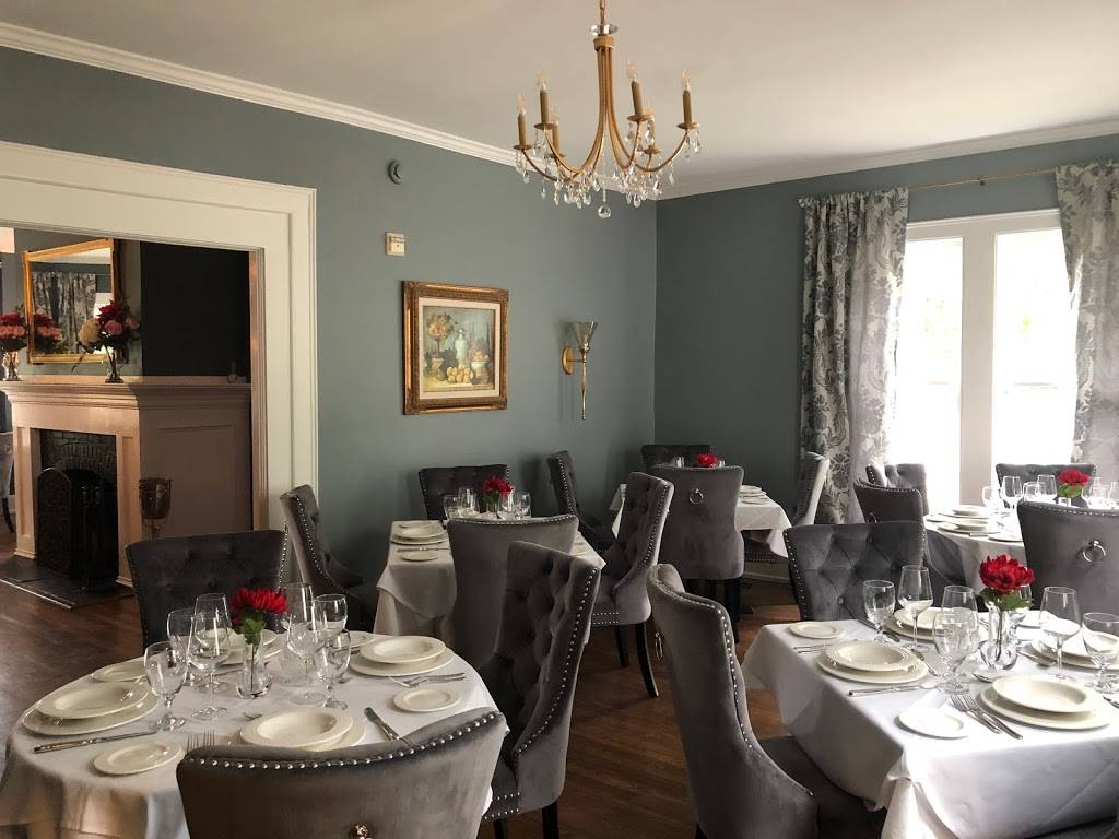 Villaggio Ristorante & Bar | restaurant | 65 Magnolia Rd, Pinehurst, NC 28374, USA | 9104202485 OR +1 910-420-2485