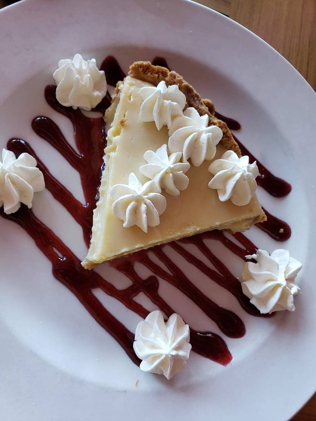 Parrot Key Caribbean Grill | restaurant | 2500 Main St, Fort Myers Beach, FL 33931, USA | 2394633257 OR +1 239-463-3257