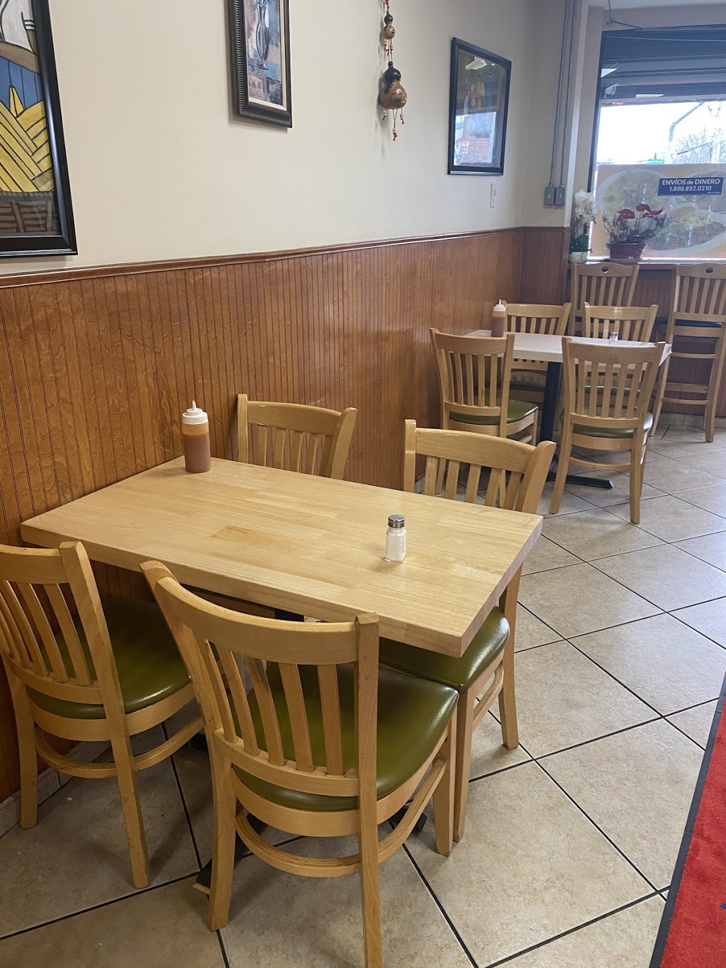 Deli & Restaurante La Bendición | restaurant | 321 Nassau Rd, Roosevelt, NY 11575, USA | 5166081777 OR +1 516-608-1777