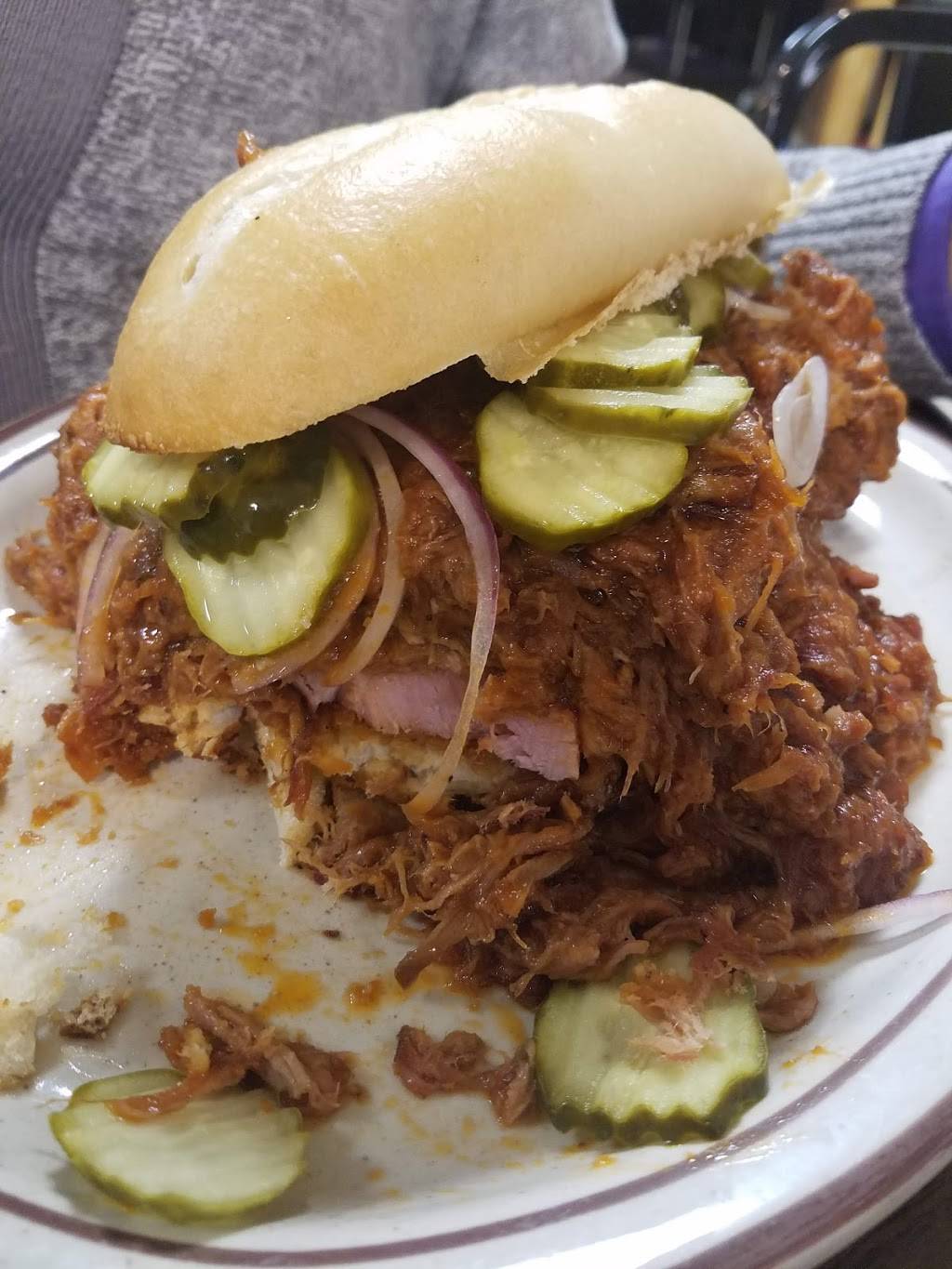 Bents Smokehouse & Pub | restaurant | 100 Main St, Westgate, IA 50681, USA | 5635788000 OR +1 563-578-8000