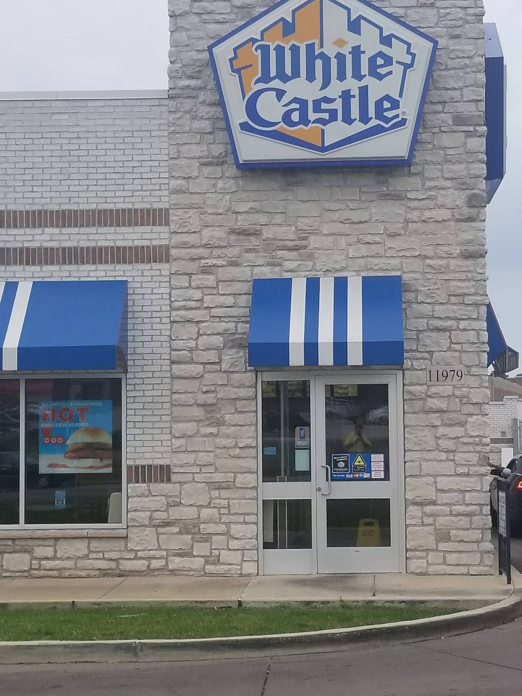 White Castle | restaurant | 11979 Paul Mayer Ave, Bridgeton, MO 63044, USA | 3147387999 OR +1 314-738-7999