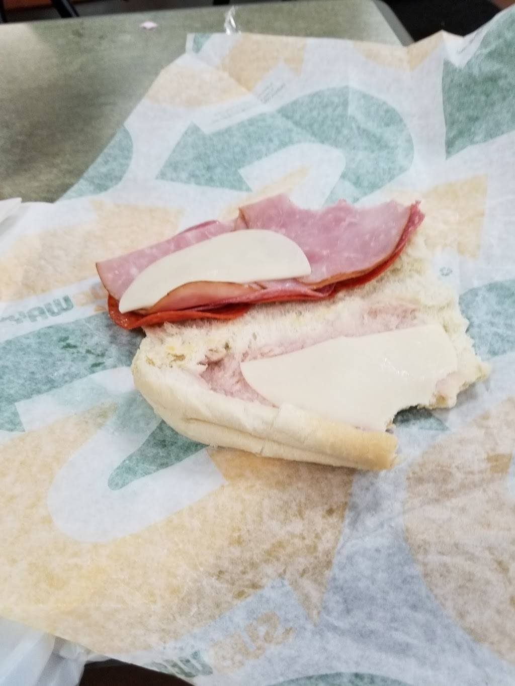 Subway | restaurant | 3950 W Lake Mead Blvd, North Las Vegas, NV 89032, USA | 7026387912 OR +1 702-638-7912