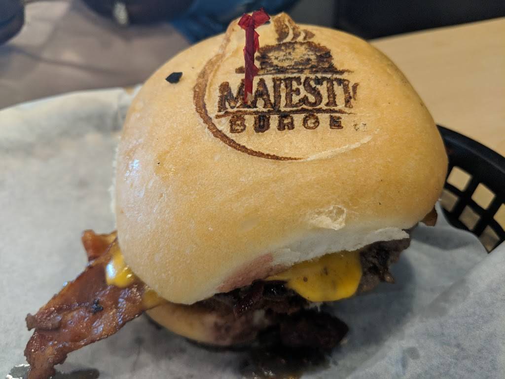 Majestic Kitchen | restaurant | 1067 Highland Colony Pkwy, Ridgeland, MS 39157, USA | 6017070093 OR +1 601-707-0093