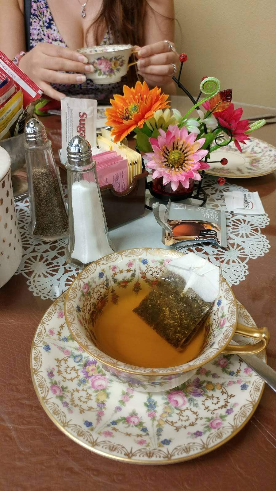 Forestwood Garden Tea Room | restaurant | 5333 Forest Ln, Dallas, TX 75244, USA | 9723080060 OR +1 972-308-0060