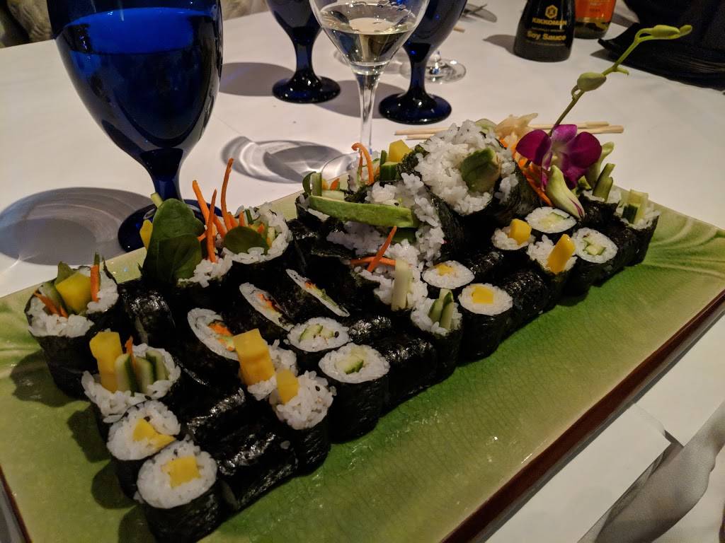 Enzo Sushi | restaurant | 150 Boulevard René-Lévesque E #130, Québec, QC G1R 2V6, Canada | 4186491688 OR +1 418-649-1688