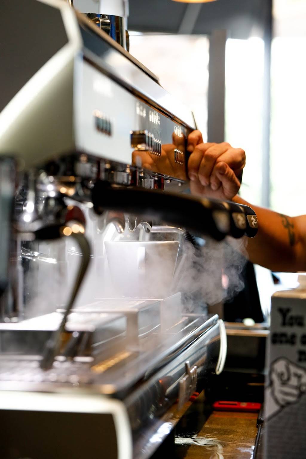 Cafe Organix | cafe | 420 E Hospitality Ln Suite A10, San Bernardino, CA 92408, USA | 9099632911 OR +1 909-963-2911