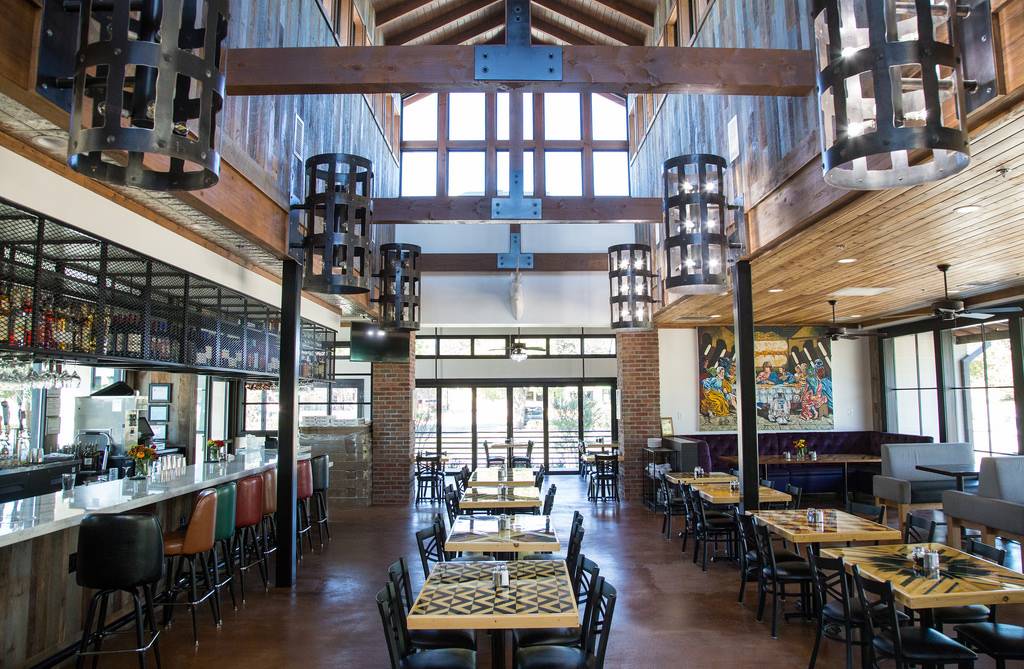 Zolis NY Pizza | restaurant | 14910 Midway Rd, Addison, TX 75001, USA | 4697549654 OR +1 469-754-9654