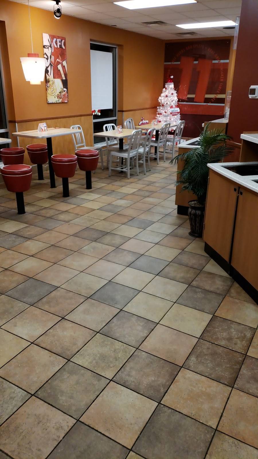 KFC | restaurant | 211 Highway 7 South, Blue Springs, MO 64014, USA | 8162202979 OR +1 816-220-2979