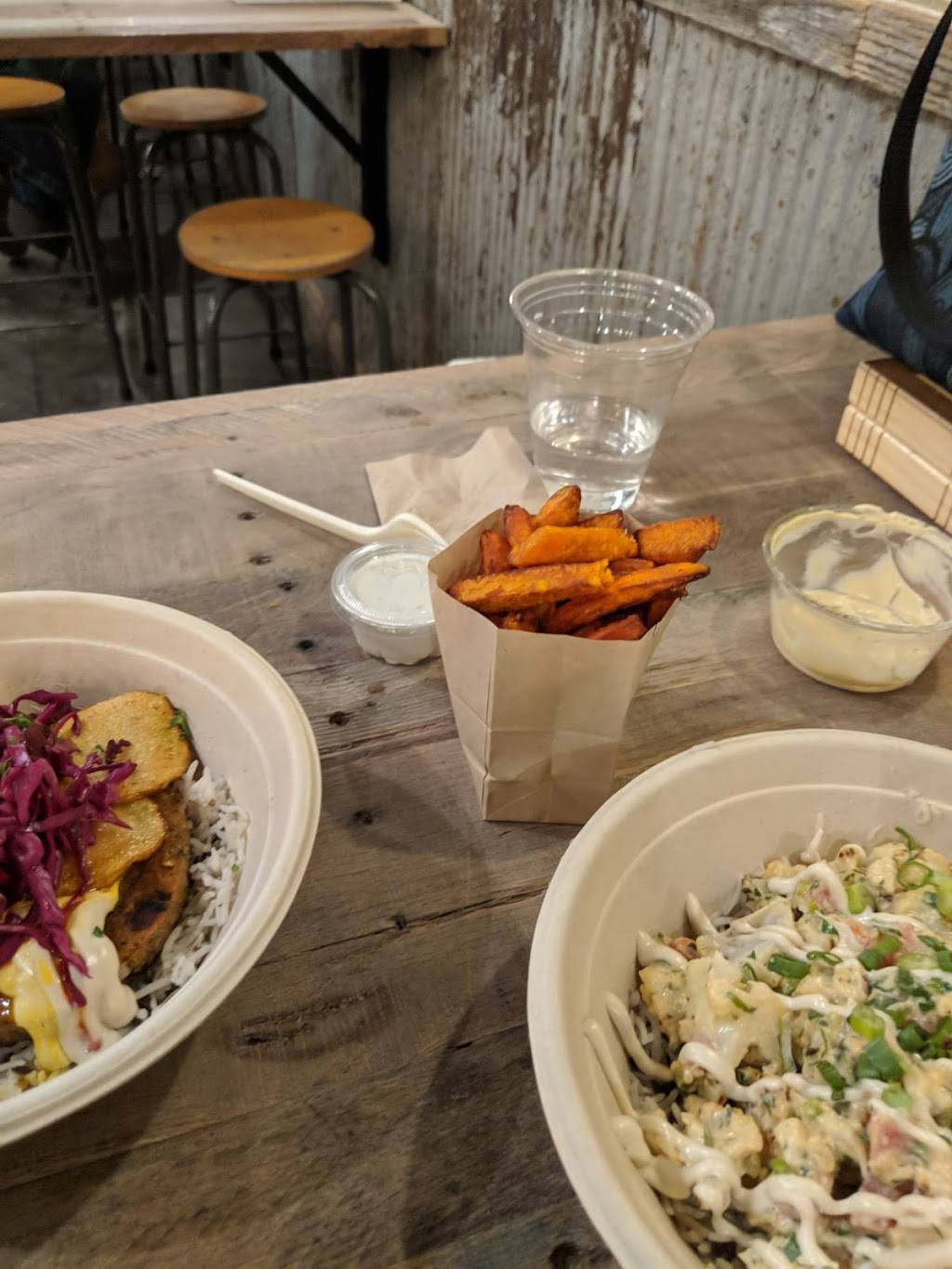 Shouk | restaurant | 395 Morse St NE, Washington, DC 20001, USA | 2023137671 OR +1 202-313-7671