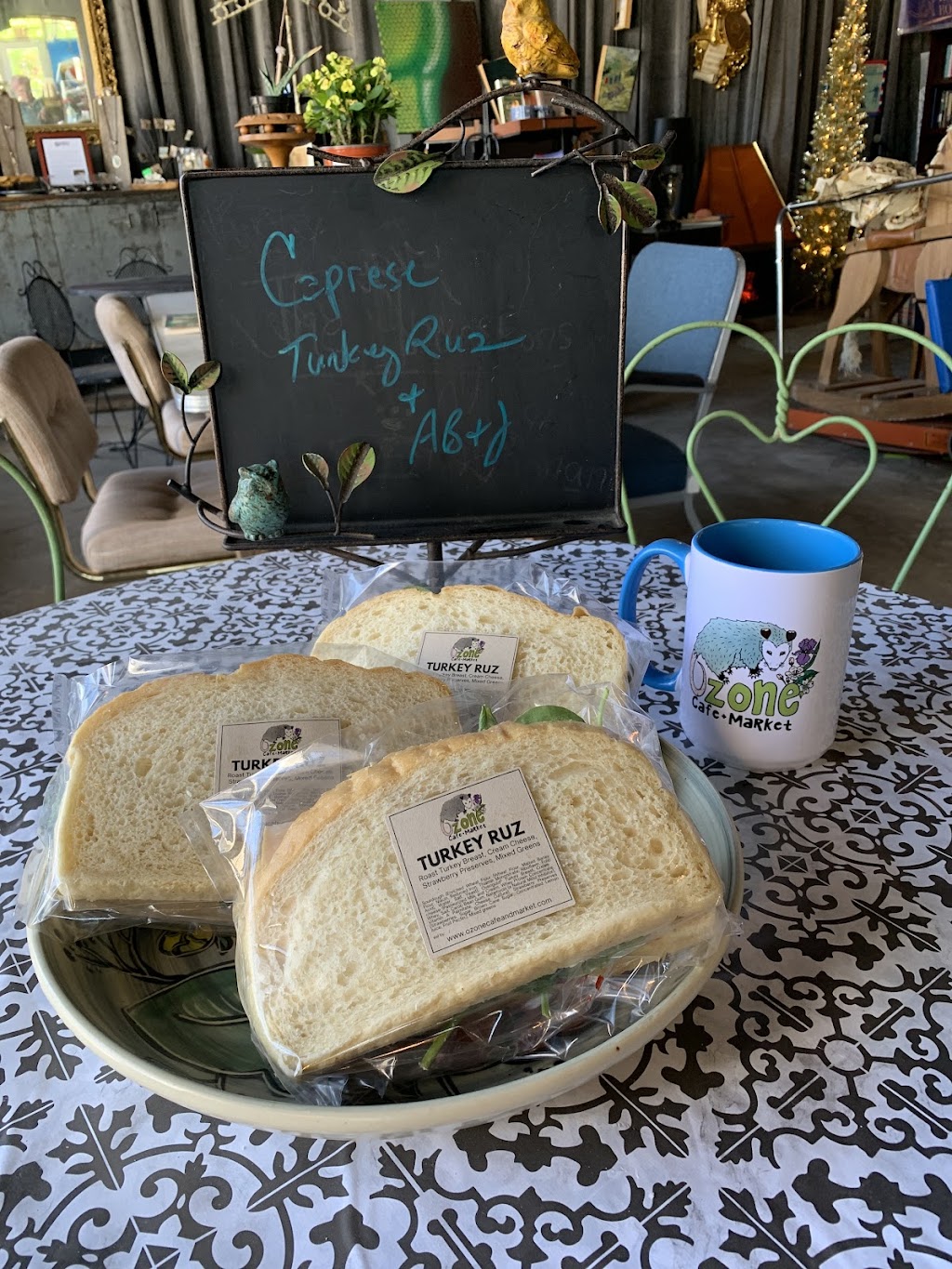 Ozone Cafe & Market | restaurant | 10092 US-70, Crab Orchard, TN 37723, USA | 9318132024 OR +1 931-813-2024