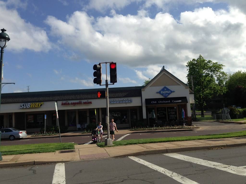 Subway Restaurants | restaurant | 612 E Lockwood Ave, Webster Groves, MO 63119, USA | 3149623318 OR +1 314-962-3318