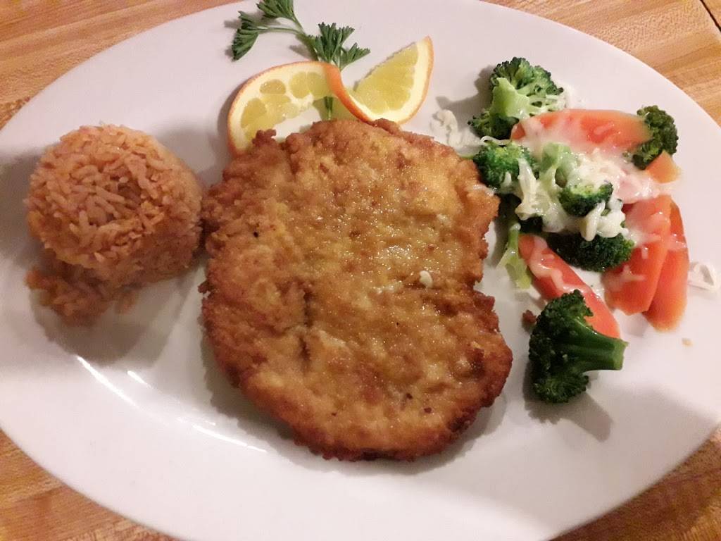 Juniors | restaurant | Carretera a la Bufadora Km 8, Punta Banda, 22793 Ensenada, B.C., Mexico | 016461542621 OR +52 646 154 2621