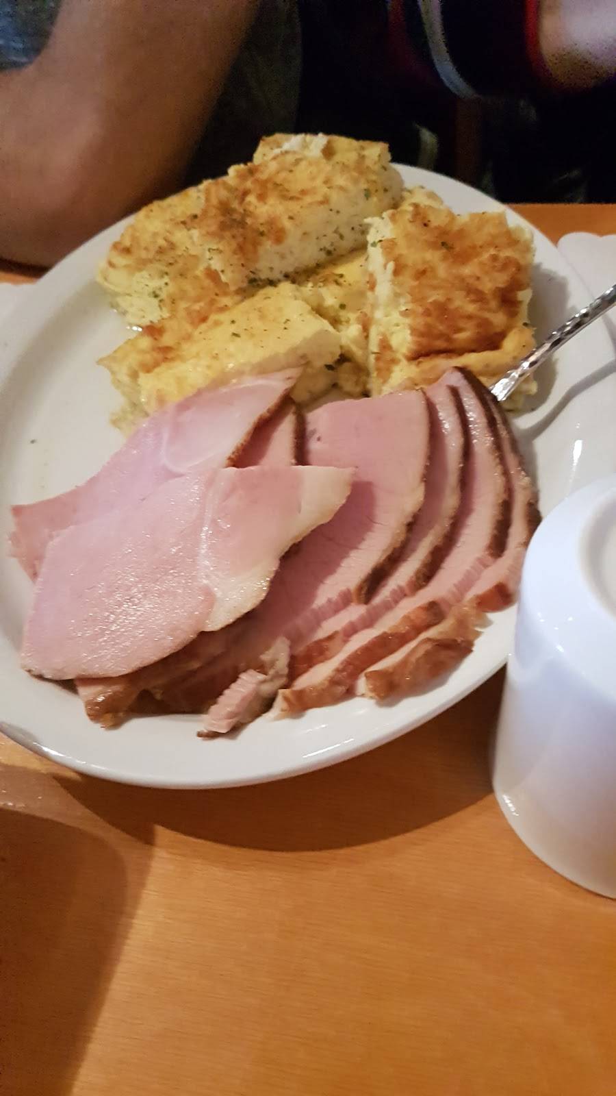 Érablière Hilltop | restaurant | 4329 Chemin Symington, Dunham, QC J0E 1M0, Canada | 4502952270 OR +1 450-295-2270