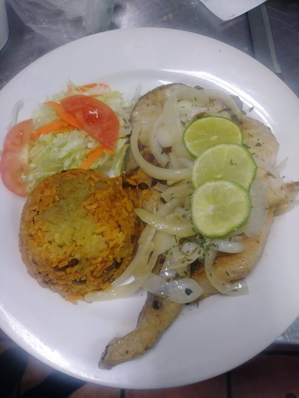 Tropical Restaurat Fried Chicken | restaurant | 507 W Vine St, Kissimmee, FL 34741, USA | 4072013717 OR +1 407-201-3717