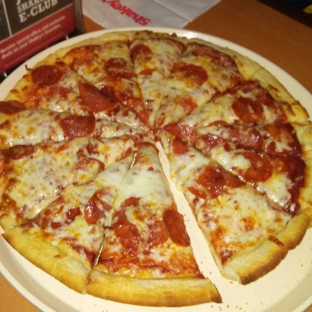 Shakeys Pizza Parlor | restaurant | 5536 Philadelphia St, Chino, CA 91710, USA | 9095480200 OR +1 909-548-0200