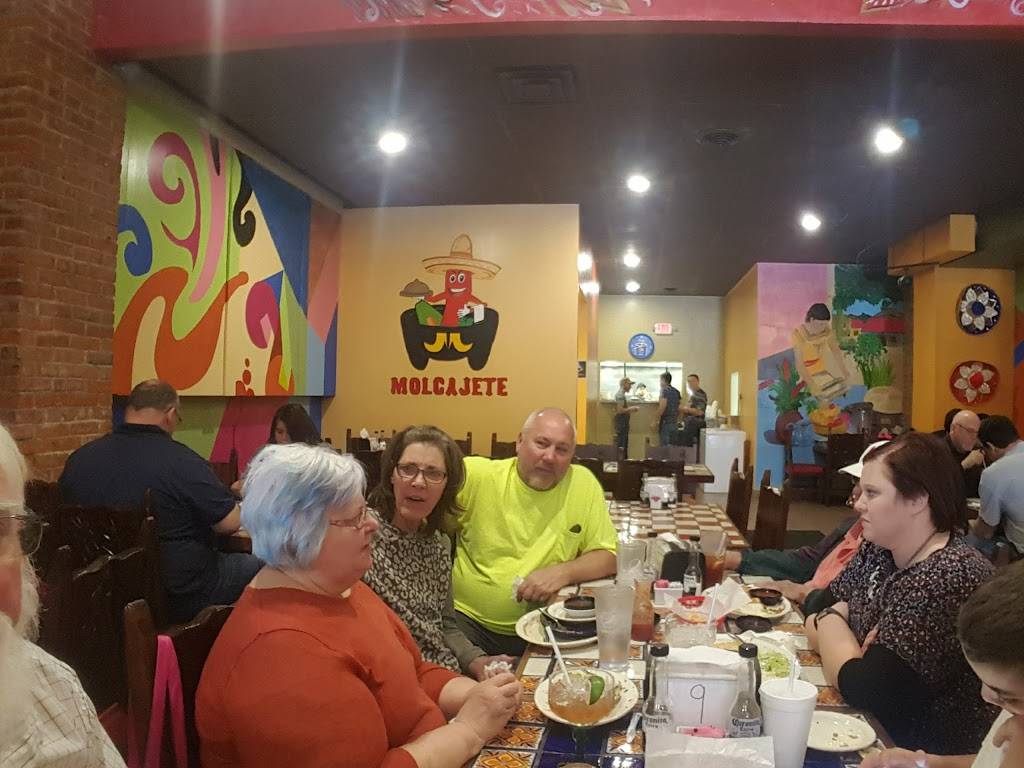 Molcajete Méxican Restaurant | restaurant | 906 G St, Geneva, NE 68361, USA | 4027593071 OR +1 402-759-3071