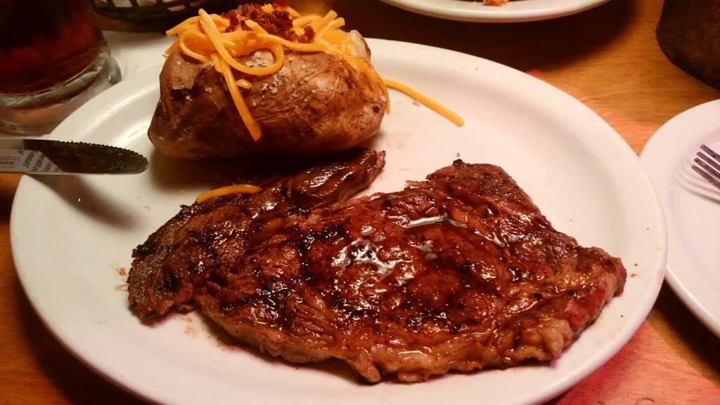 Texas Roadhouse | restaurant | 5012 N President George Bush Hwy, Garland, TX 75040, USA | 9724950417 OR +1 972-495-0417