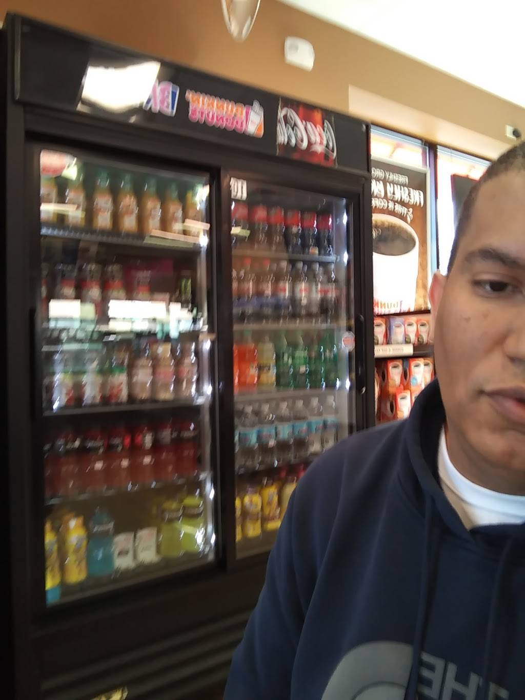 Dunkin | cafe | 4851 W Belmont Ave, Chicago, IL 60641, USA | 7737777589 OR +1 773-777-7589