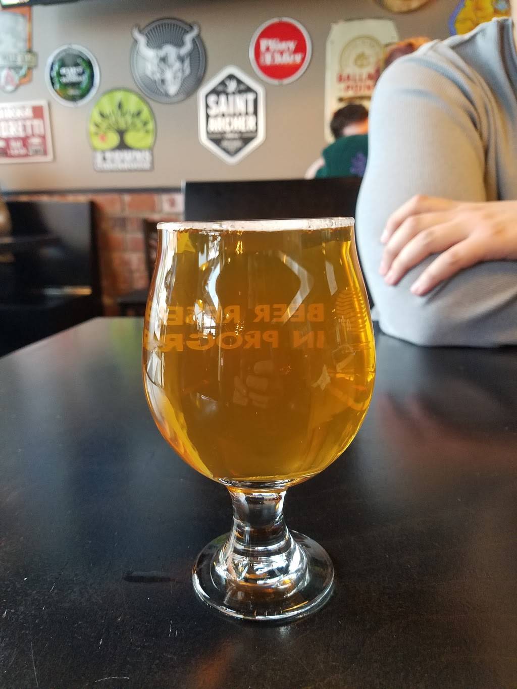 University of Beer | Vacaville | restaurant | 196 Nut Tree Pkwy suite f, Vacaville, CA 95687, USA | 7074747545 OR +1 707-474-7545