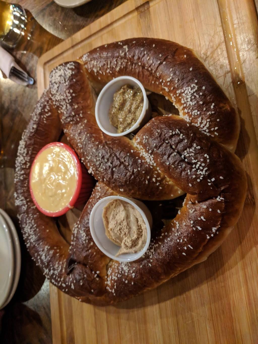 Black Forest Café | restaurant | 3624 Seaman Rd, Oregon, OH 43616, USA | 4195930092 OR +1 419-593-0092