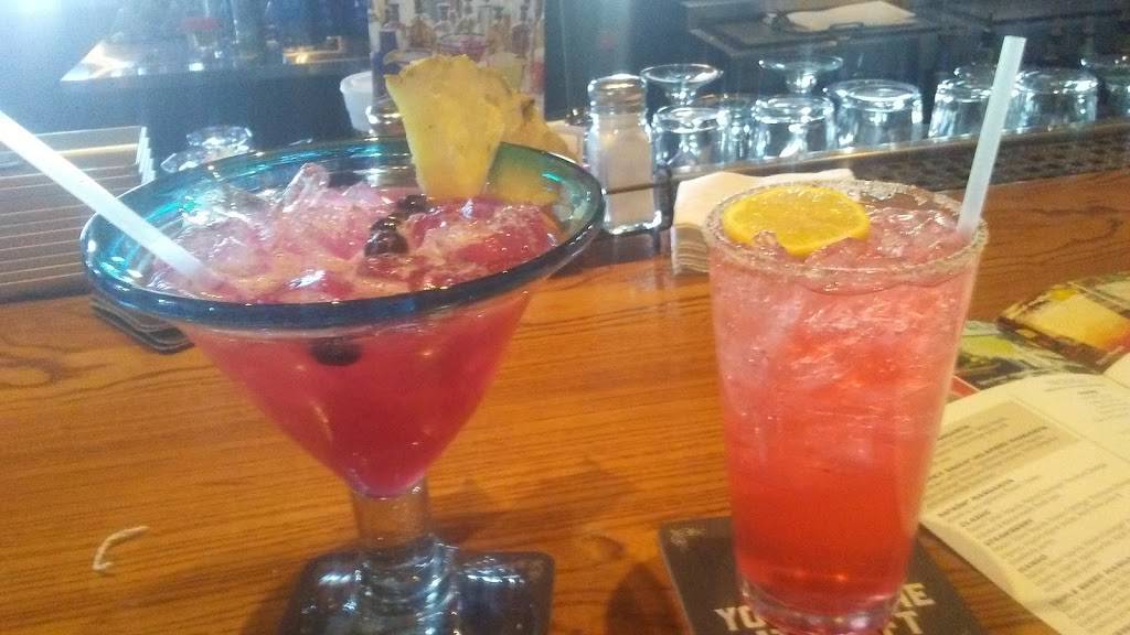 Chilis Grill & Bar | restaurant | 10220 Central Ave SE, Albuquerque, NM 87123, USA | 5052966400 OR +1 505-296-6400