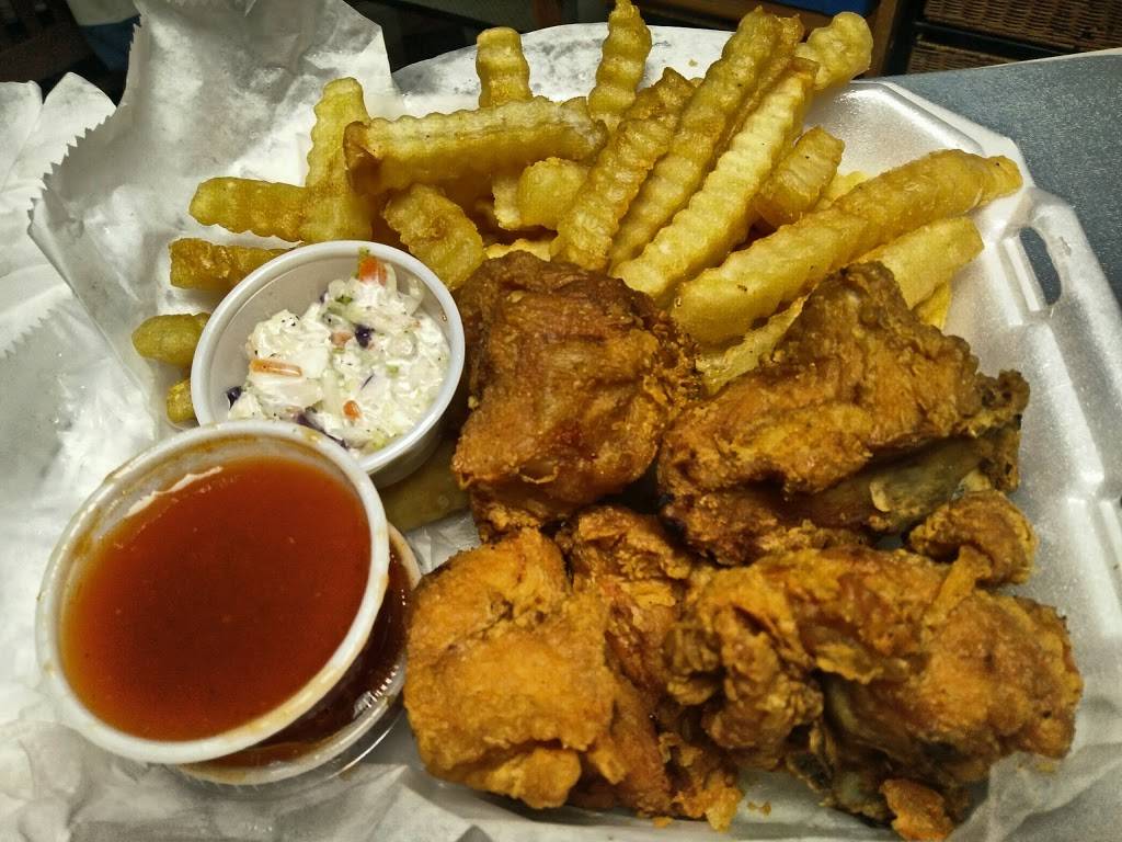 Taste Of Belize | restaurant | 2207 Grand Ave, Waukegan, IL 60085, USA | 8476729440 OR +1 847-672-9440