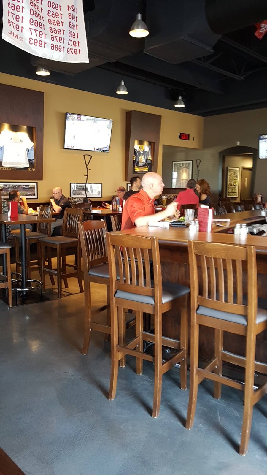 Boston Pizza | restaurant | 1150 Rue Yves-Blais, Lachenaie, QC J6V 1P4, Canada | 4505859989 OR +1 450-585-9989