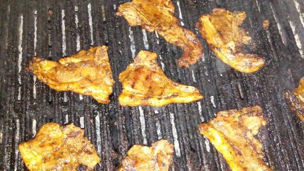 Mr. Bs Soul Food | restaurant | 17600 W McNichols Rd, Detroit, MI 48235, USA | 3137665644 OR +1 313-766-5644