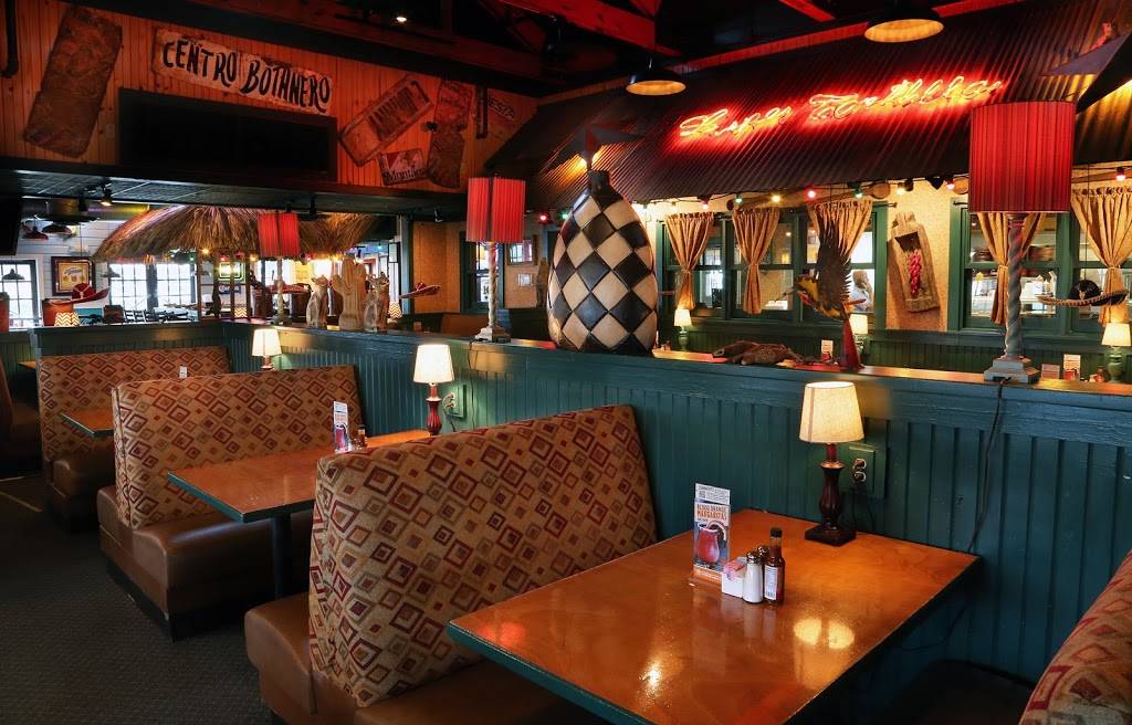 Lupe Tortilla | restaurant | 15801 Southwest Fwy, Sugar Land, TX 77478, USA | 2812657500 OR +1 281-265-7500