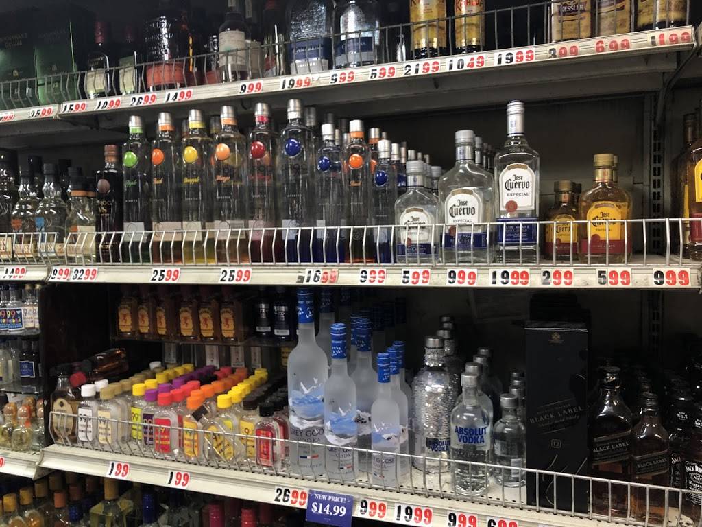 T & H Liquor-Deli Market | restaurant | 1530 W 6th St # 102, Corona, CA 92882, USA | 9517372322 OR +1 951-737-2322