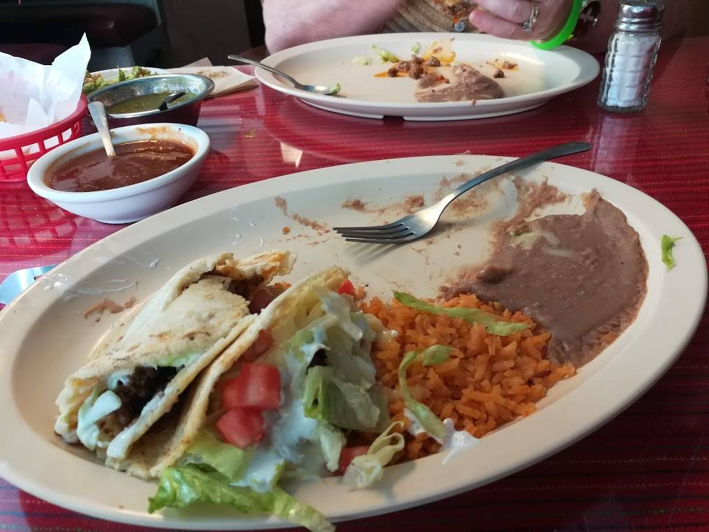 Colotlán Restaurant | restaurant | 324 Broadway, Wisconsin Dells, WI 53965, USA | 6082548208 OR +1 608-254-8208