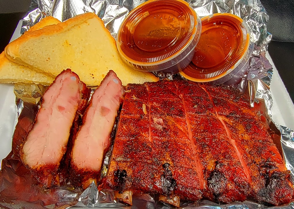 Lico’s Bar-B-Que smokehouse | restaurant | 3390 Lakeview Pkwy, Rowlett, TX 75088, USA | 4693670909 OR +1 469-367-0909