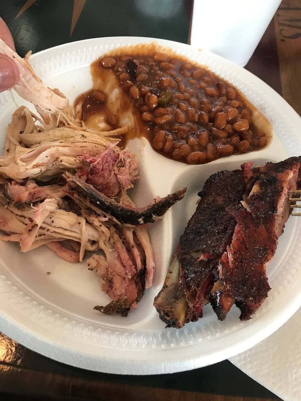 B&C Barbeque | restaurant | 355 North Washington Street, Wichita, KS 67202, USA | 3162638815 OR +1 316-263-8815