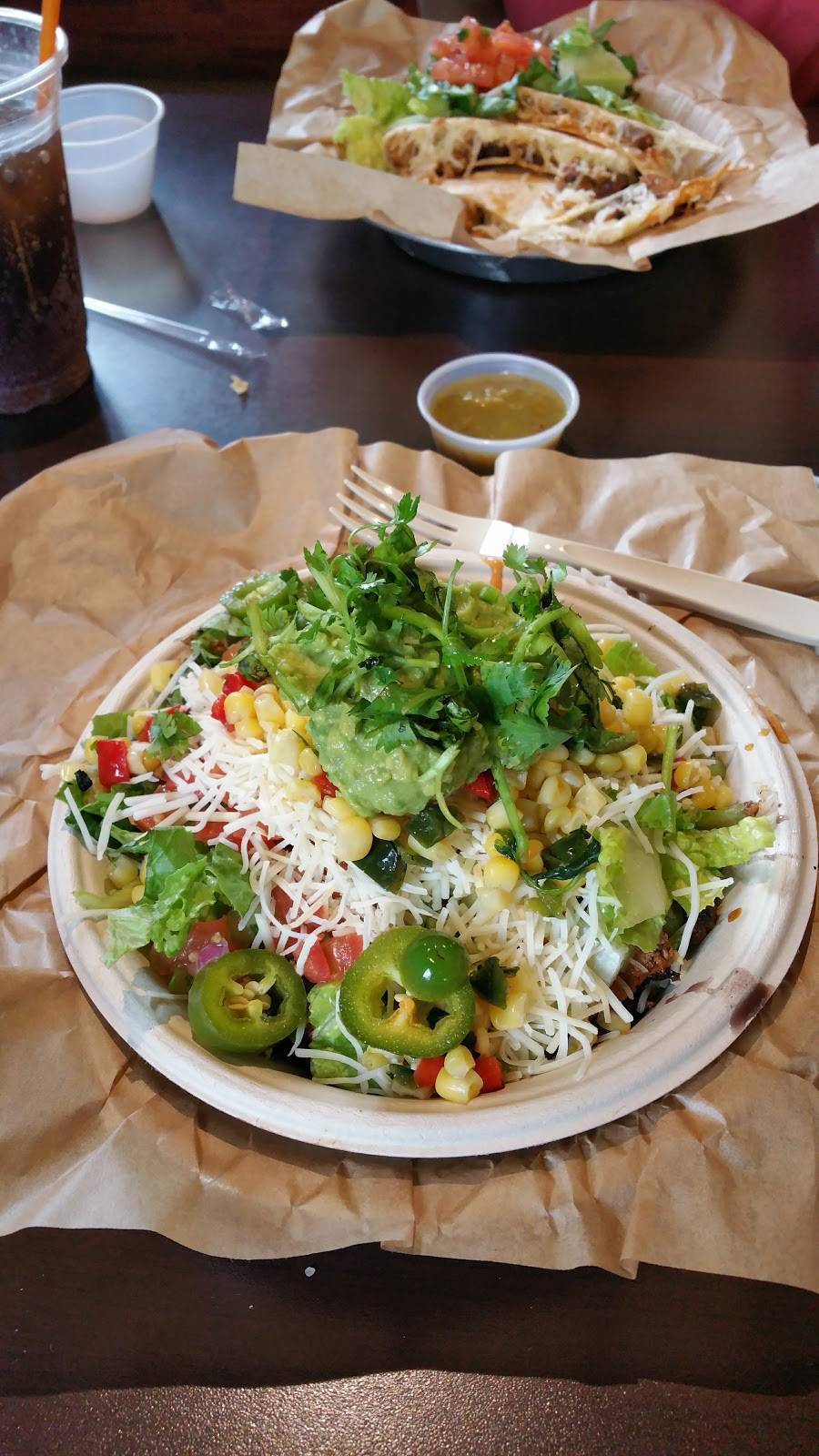 QDOBA Mexican Eats | restaurant | 3871 Rivertown Pkwy Ste 60, Grandville, MI 49418, USA | 6167241600 OR +1 616-724-1600