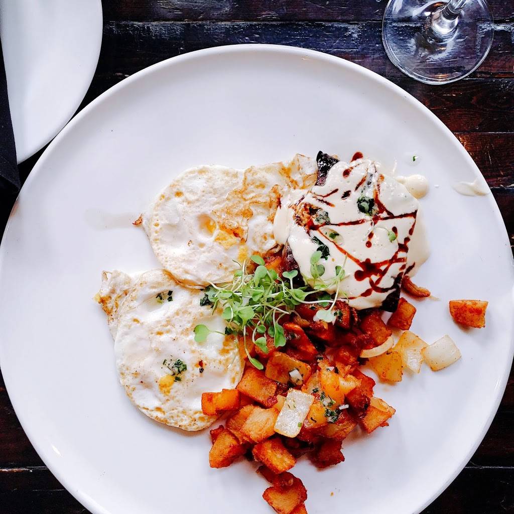 Bond Street Social | restaurant | 901 S Bond St, Baltimore, MD 21231, USA | 4434496234 OR +1 443-449-6234