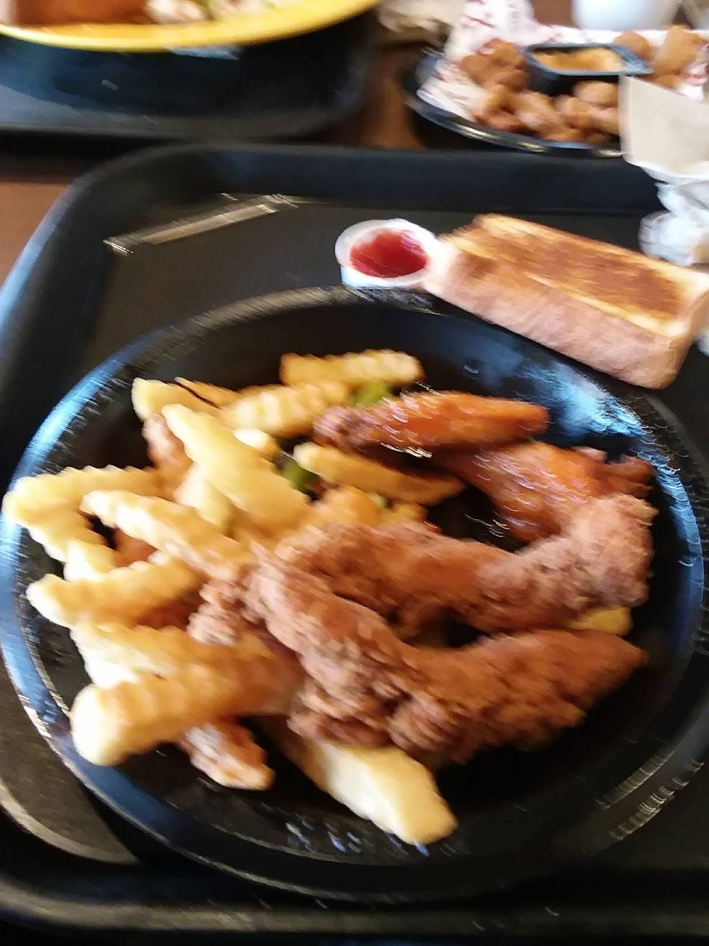 Zaxbys Chicken Fingers & Buffalo Wings | restaurant | 91 Colonial Dr, Oxford, AL 36203, USA | 2568324771 OR +1 256-832-4771