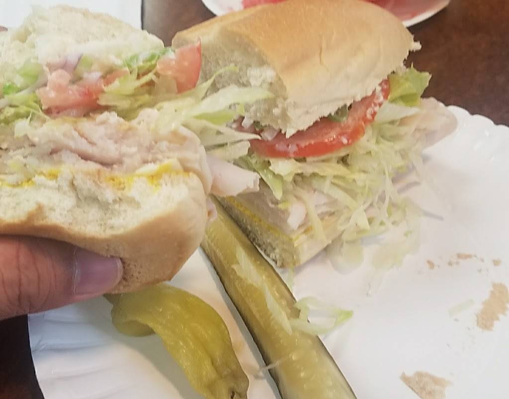Sandwich Hut | meal takeaway | 2461 E Orangethorpe Ave # 101, Fullerton, CA 92831, USA | 7142789868 OR +1 714-278-9868