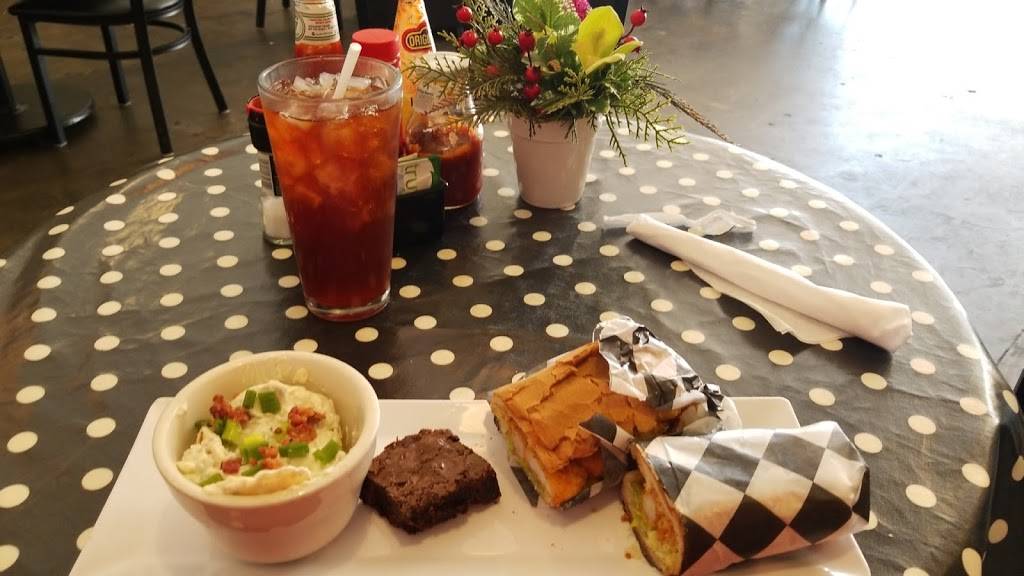 Tallahatchie Gourmet | restaurant | 119 W Main St, New Albany, MS 38652, USA | 6625343250 OR +1 662-534-3250